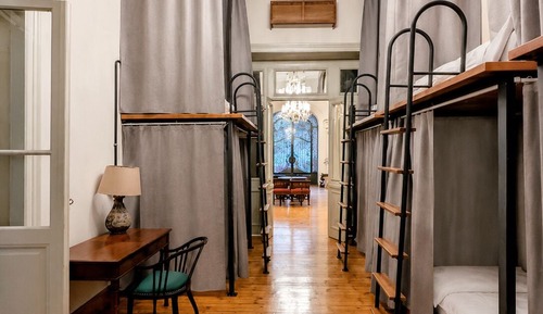 Comfort Shared Dormitory, Men only