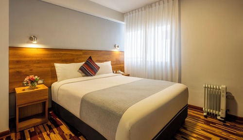Basic Single Room, 1 Queen Bed
