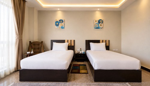 Standard Twin Room