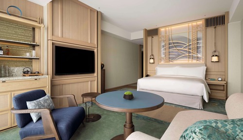 Deluxe Room, 1 King Bed