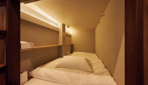 Standard Capsule Upper Bunk [Mixed Gender Floor] , Non Smoking