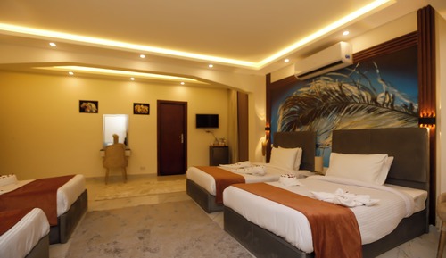 Superior Quadruple Room, Multiple Beds, City View