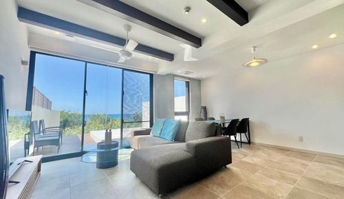 Room No.2 with Jetted Tub, Non Smoking