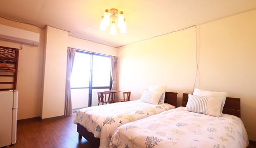 Economy Twin Room