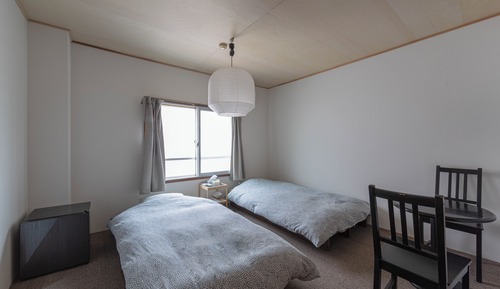 Economy Twin Room
