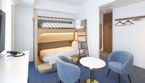 Corner Quadruple Room, Non Smoking (Shower Booth Only)