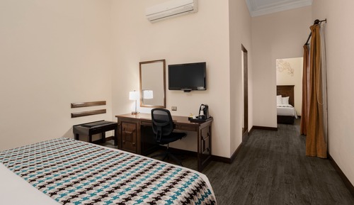 Room, 1 King Bed, Non Smoking (Colonial Matrimonial)
