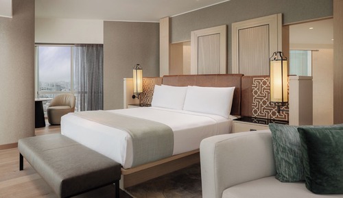 Superior Room, 1 King Bed, Oceanfront