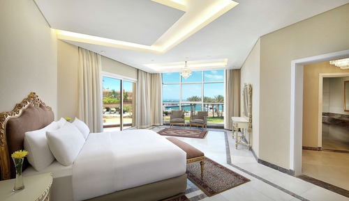 Villa, 1 King Bed, Kitchenette, Garden View
