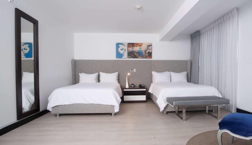Studio Suite, 2 Double Beds, Non Smoking