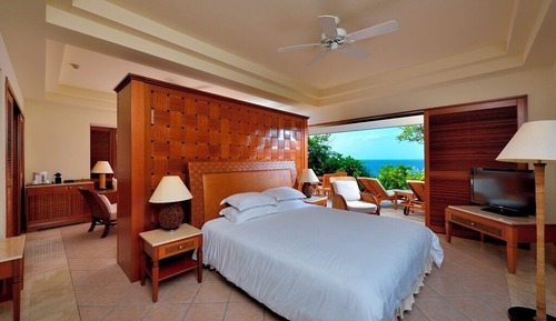 Superior Suite Room, with Private Pool, Lounge access, Non Smoking, Age 13+ Only