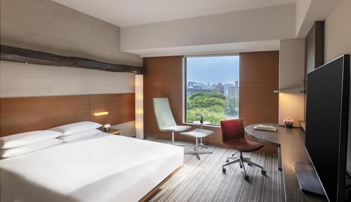 Club Room, 1 King Bed (Club Access)