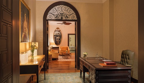 Suite (Agatha Christie, Nile View)