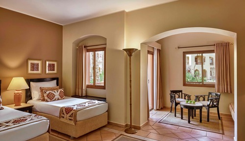 Deluxe Room, Garden View (Queen or Twin)