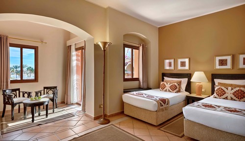 Deluxe Room, Pool View (Queen or Twin)