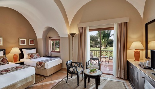 Superior Room, Garden View (Queen or Twin)