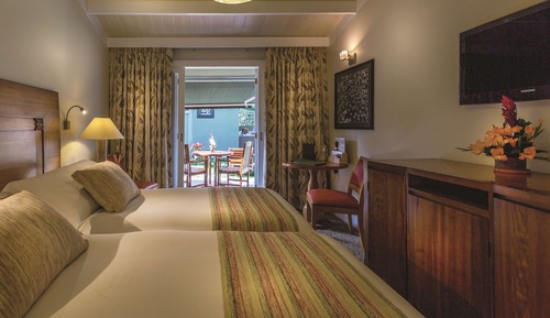 Deluxe Room, Patio