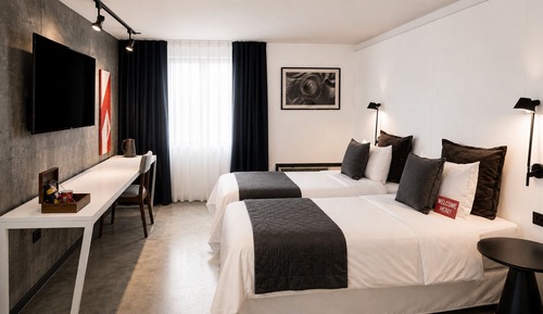 Twin Room (City)