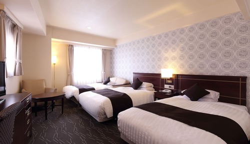 Triple Room, Smoking, Corner (Guests must be at least age 20)