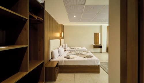 Junior Suite With Jacuzzi - Panoramic Pyramids View