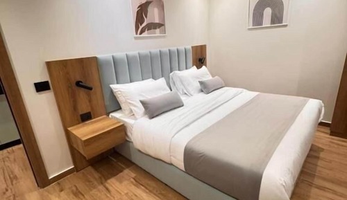 Junior Suite, City View