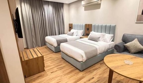 Deluxe Studio, City View
