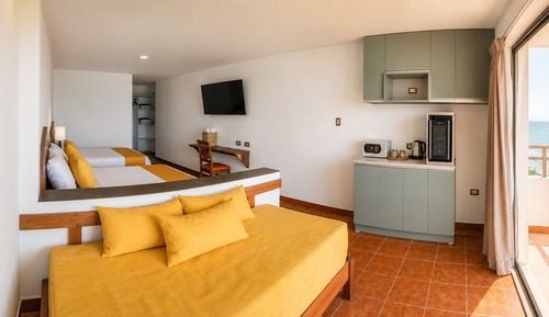 Family Triple Room, Balcony, Sea View