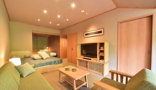 Deluxe Triple Room with Private Hot Spring, Non Smoking, 【River View】
