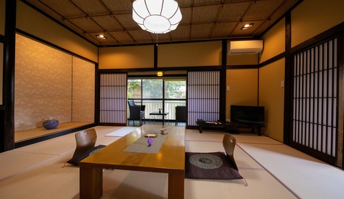 Traditional House (FUJI)