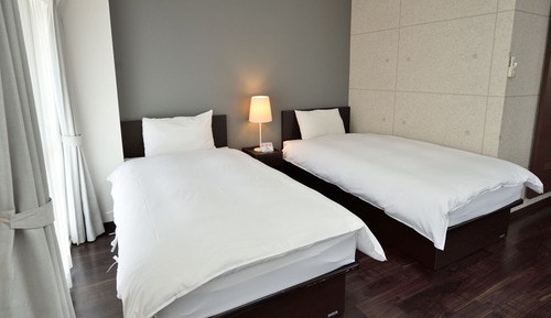 Simple Room