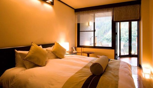 Deluxe Room with Open-air Bath