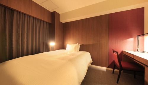 Superior Single Room, Smoking, Corner