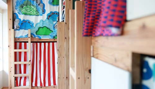 16 Mixed Dorm Room