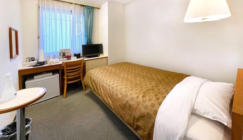 Single Room, Smoking