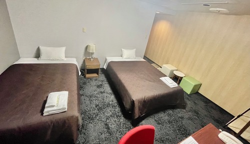 Standard Twin Room, Smoking