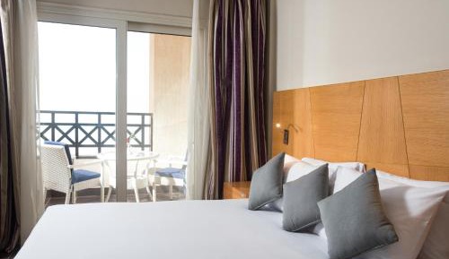 Twin Room with Mountain View- Egyptians and Residents Only