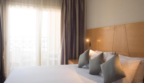 King Room with Mountain View- Egyptians and Residents Only