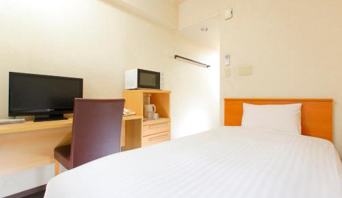 Single Room - Weekly - Smoking - House Keeping is Optional with Additional Cost