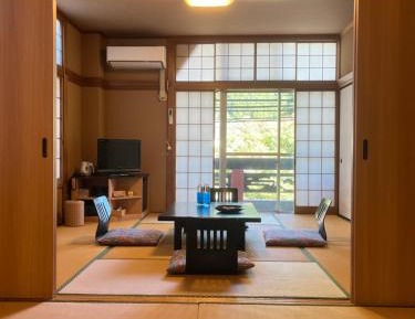 Japanese-Style Quadruple Room