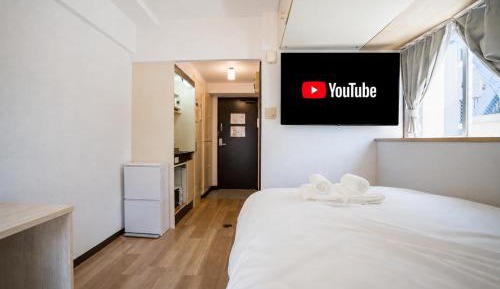 One-Bedroom Deluxe Apartment