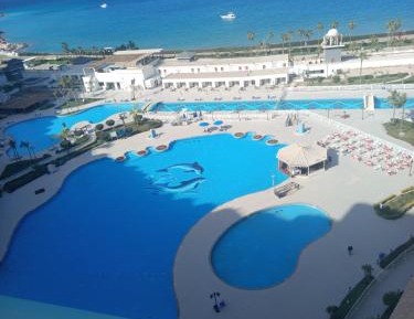 Two-Bedroom Apartment with Balcony and Sea View