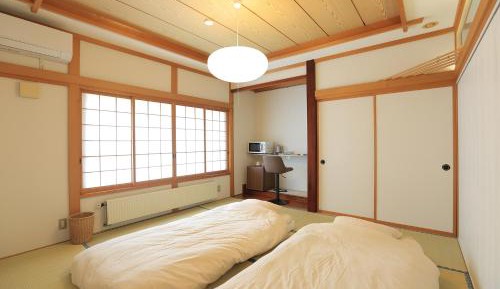 Japanese-Style Room