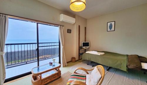 Standard Twin Room with Sea View