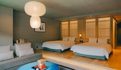 Deluxe Twin Room with Shower - Non-Smoking