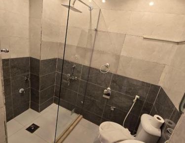 Queen Room with Pool View