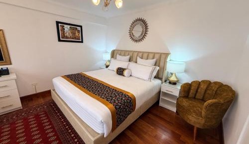 Queen Room