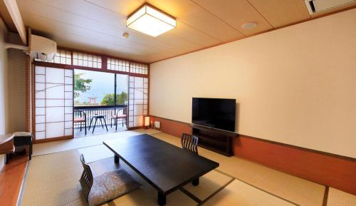 Japanese-Style Room