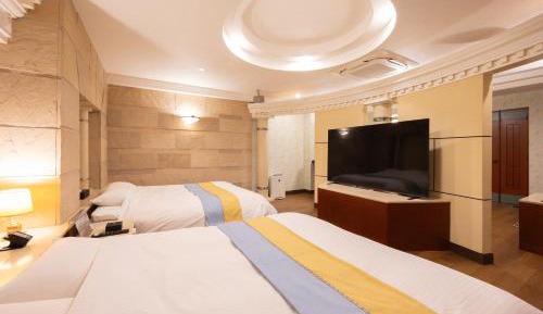 Twin Room with Balcony