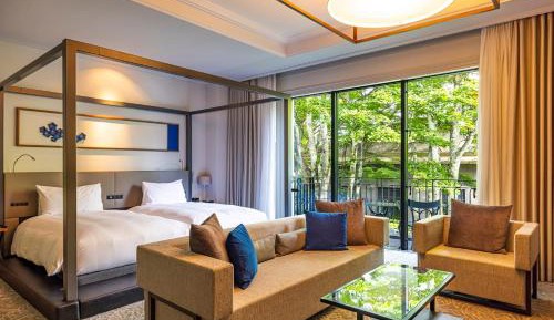Courtyard Deluxe Twin Room with Balcony