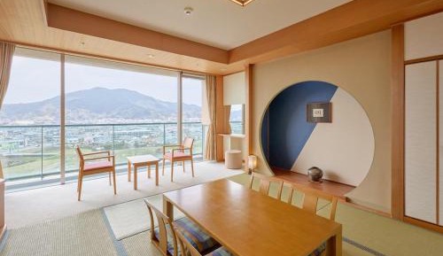 Japanese-Style Room